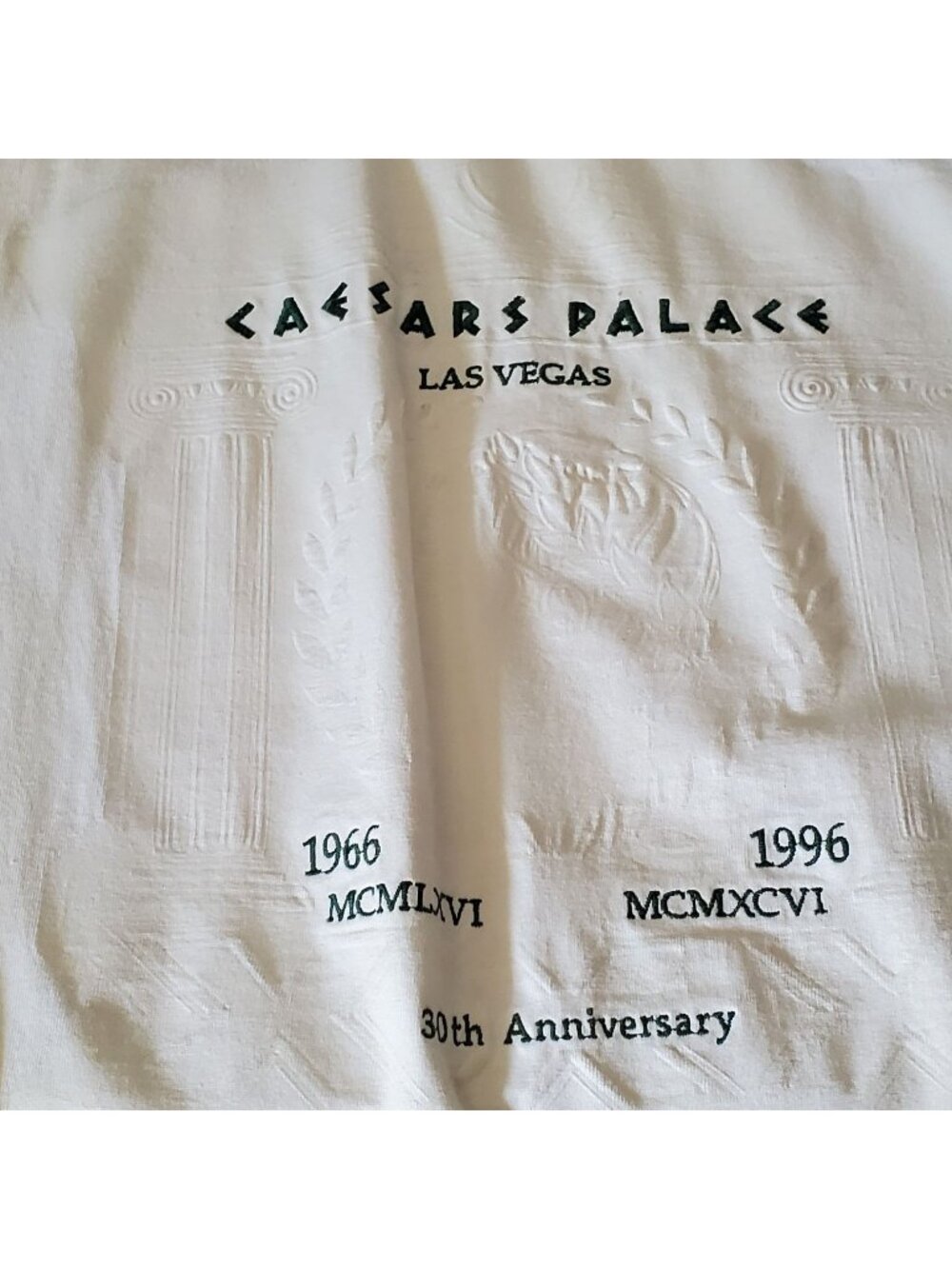 Vintage Caesars Palace Shirt in Small 21 P to P 24 Neck to Bottom *Flaws*